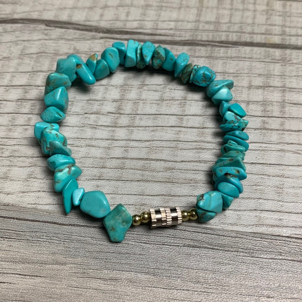 Natural Turquoise Chip Bead Bracelet Blue Stone Boho Barrel Clasp 6 Inch 3621
